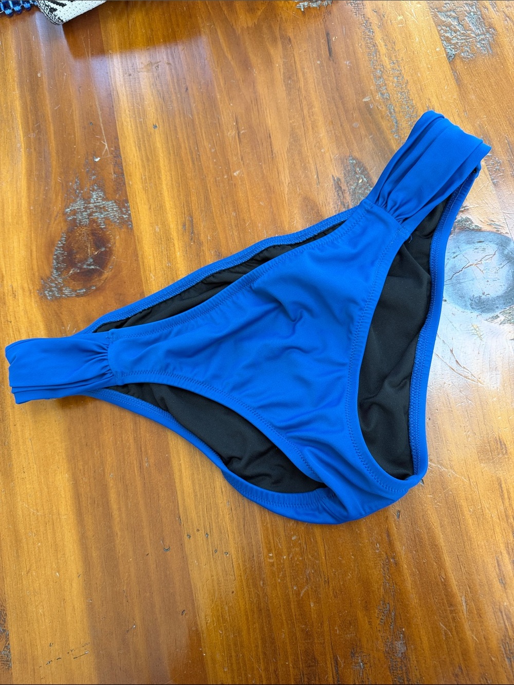 1 Victorias Secret blue knock out bikini bottom Size Large. Good condition.